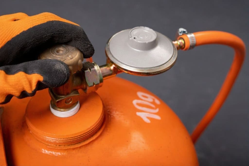 Редуктор с газовым шлангом